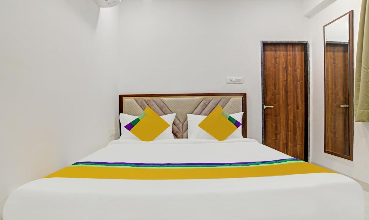 Itsy Hotels Phoenix Indore Buitenkant foto