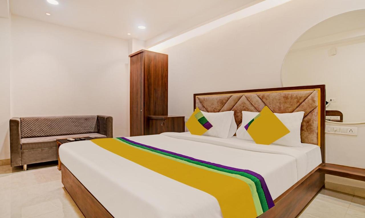 Itsy Hotels Phoenix Indore Buitenkant foto